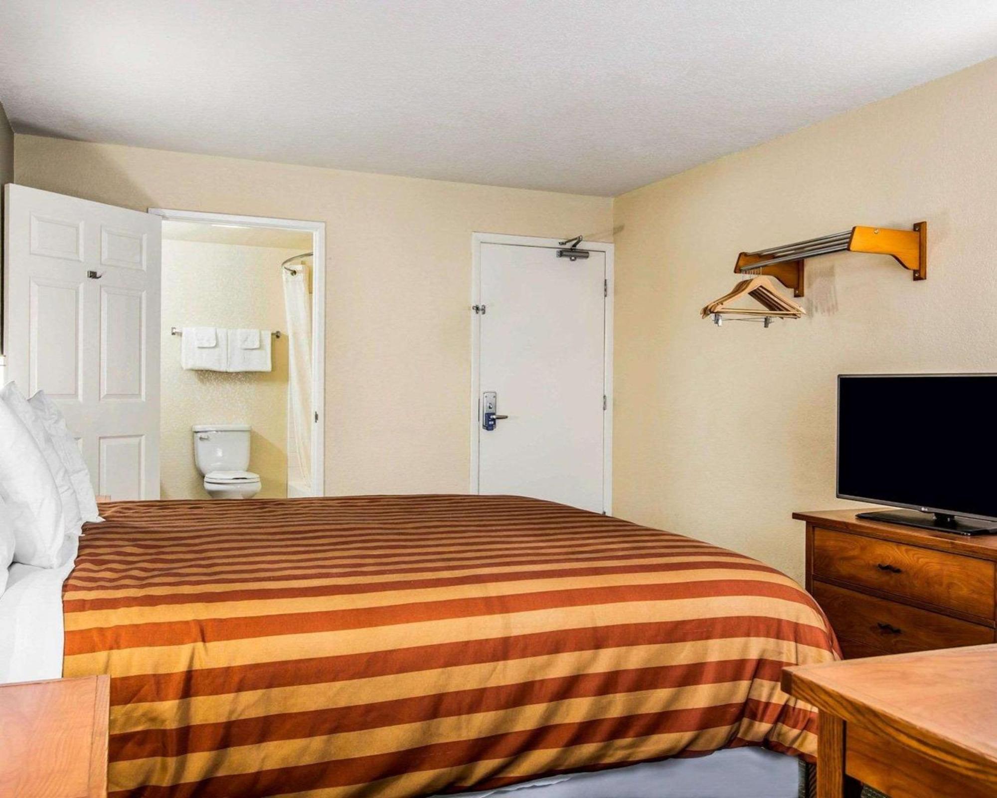 Rodeway Inn San Clemente Beach Экстерьер фото