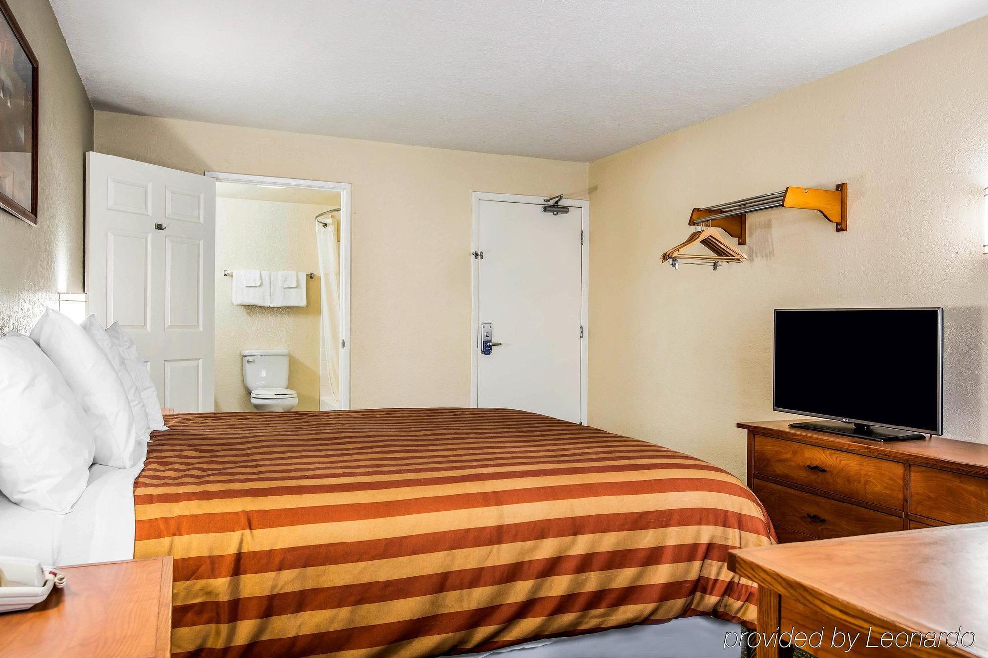 Rodeway Inn San Clemente Beach Экстерьер фото